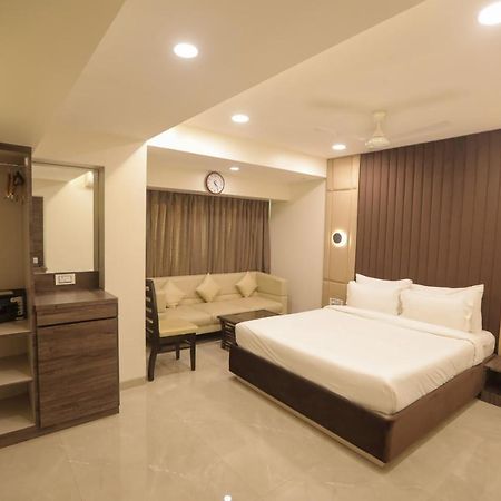 Hotel Naaz Executive Bombaim Exterior foto