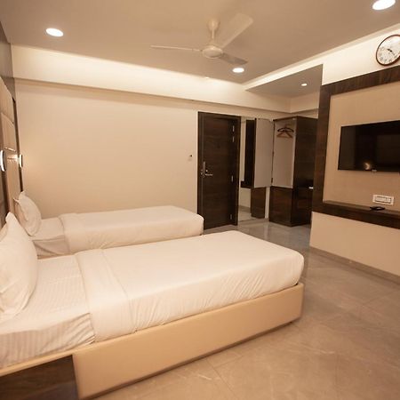 Hotel Naaz Executive Bombaim Exterior foto