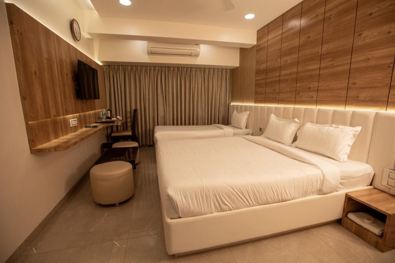 Hotel Naaz Executive Bombaim Exterior foto